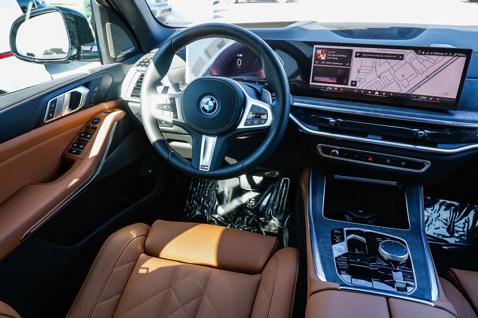 Used 2026 BMW X5 xDrive50e w/ M Sport Package image 14