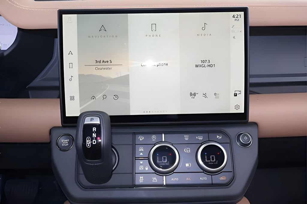 New 2026 Land Rover Defender 130 X-Dynamic SE AWD/4WD image 22