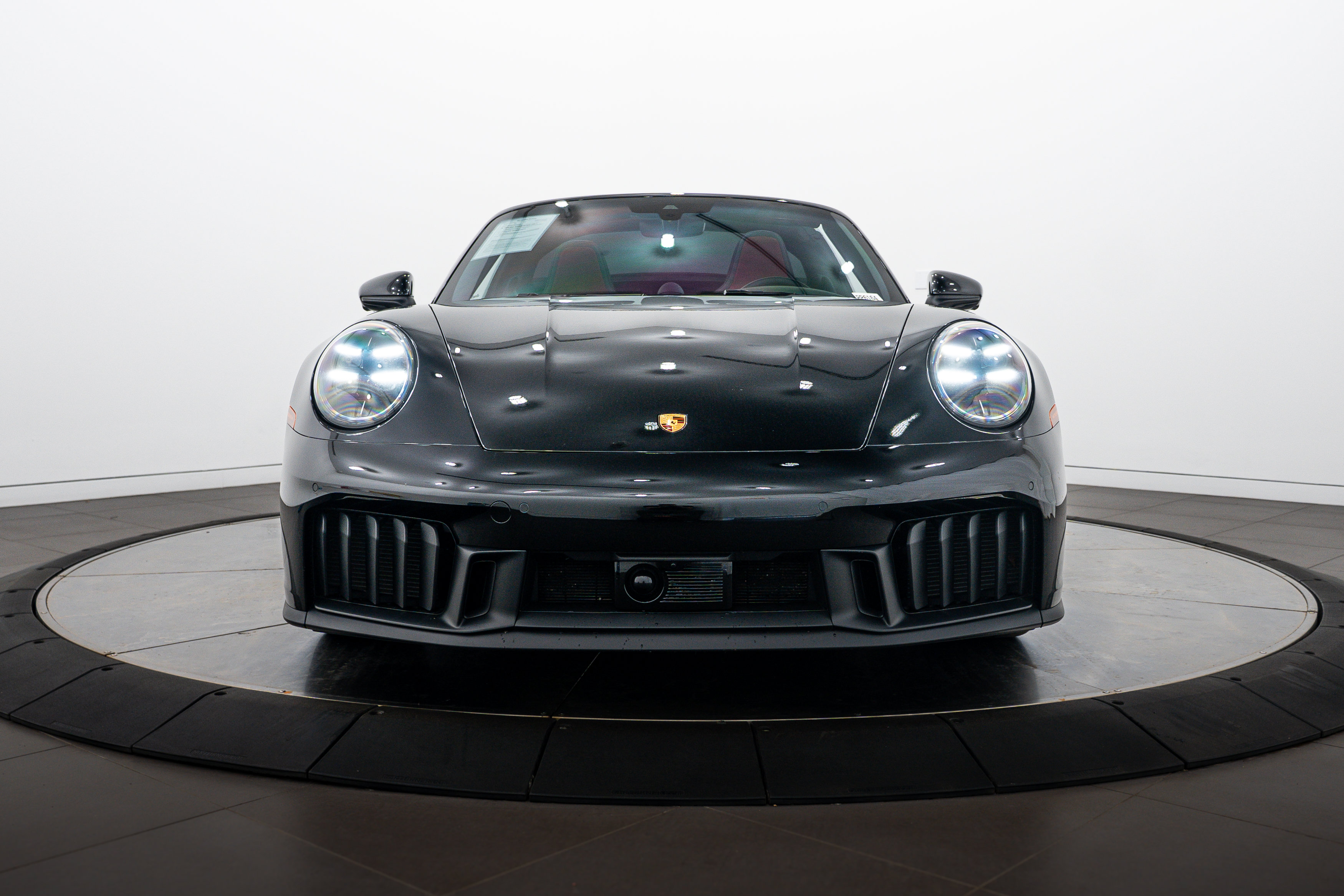 Certified 2025 Porsche 911 Targa 4 GTS AWD/4WD image 10