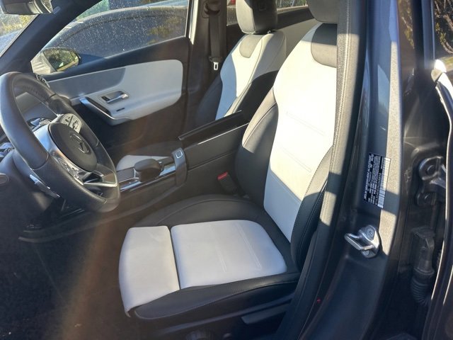 Used 2022 Mercedes-Benz A 220 image 11