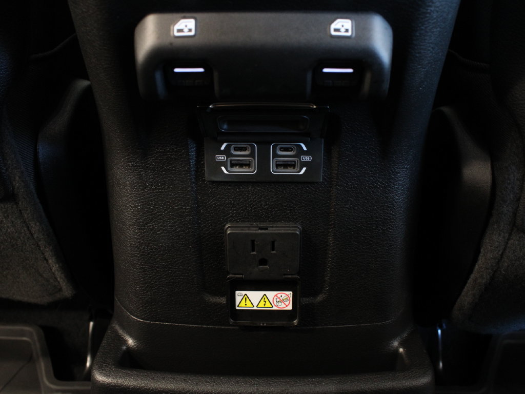 Used 2023 Jeep Wrangler Unlimited Rubicon 4xe AWD/4WD image 33