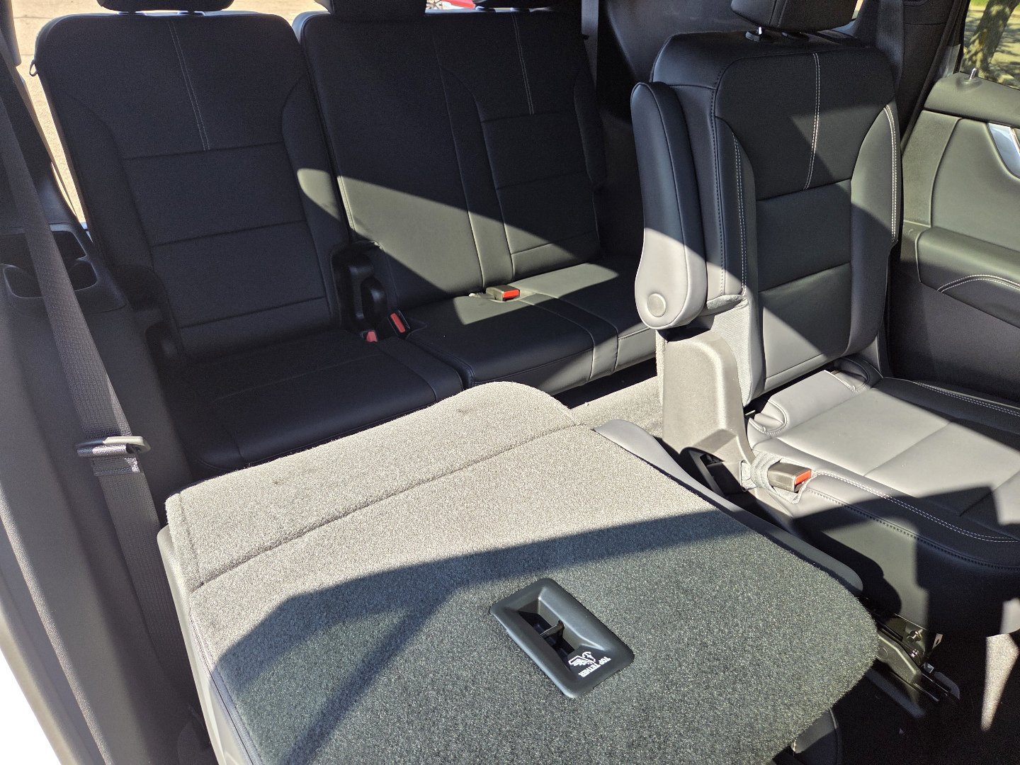New 2027 GMC Acadia Elevation w/ Elevation Premium Package AWD/4WD image 23