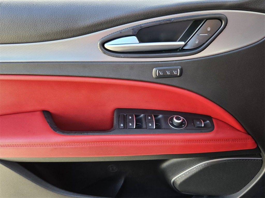 Used 2021 Alfa Romeo Stelvio Ti Sport image 28