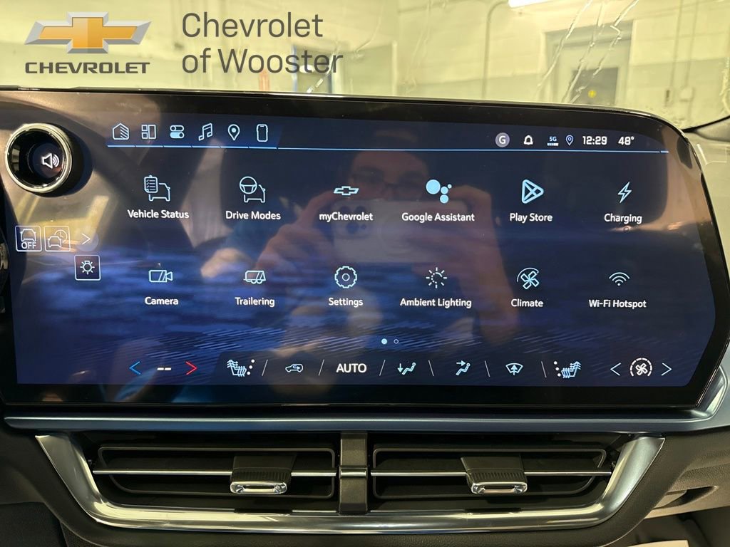 New 2026 Chevrolet Equinox EV LT image 22