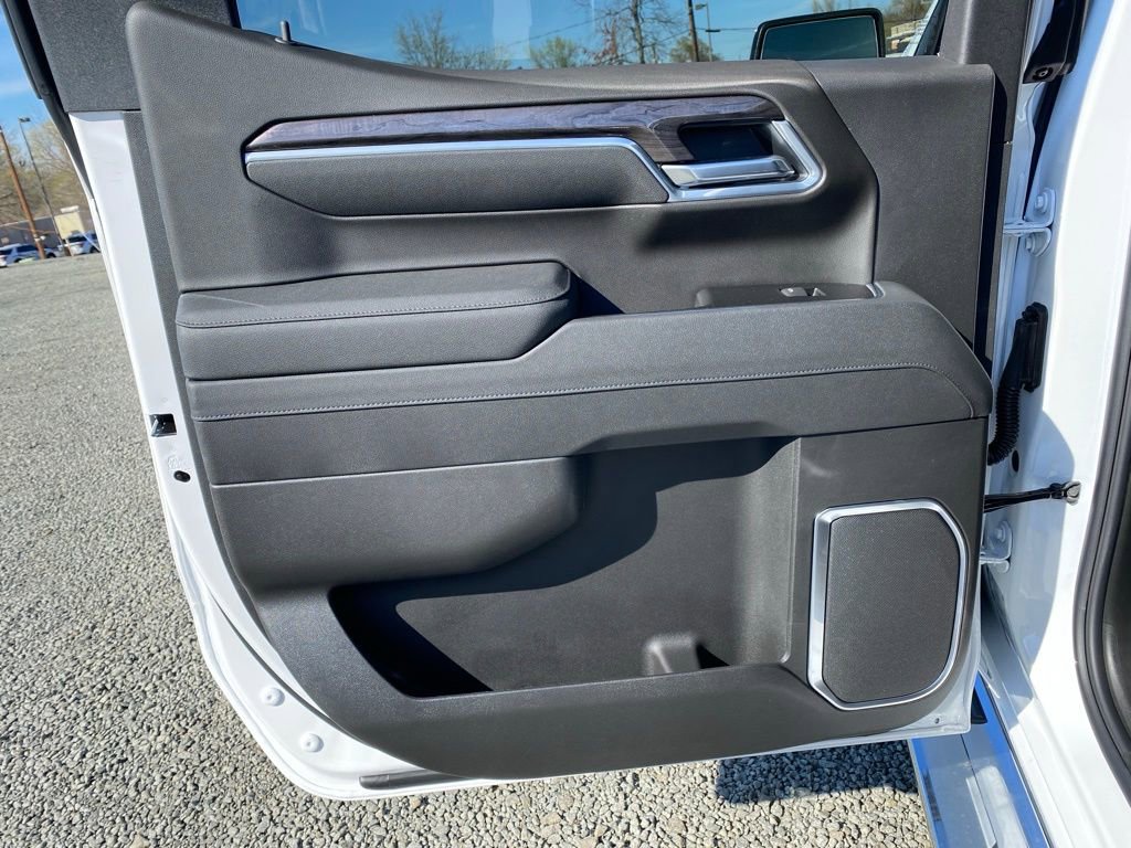New 2026 Chevrolet Silverado 1500 LTZ w/ Z71 Off-Road Package image 16