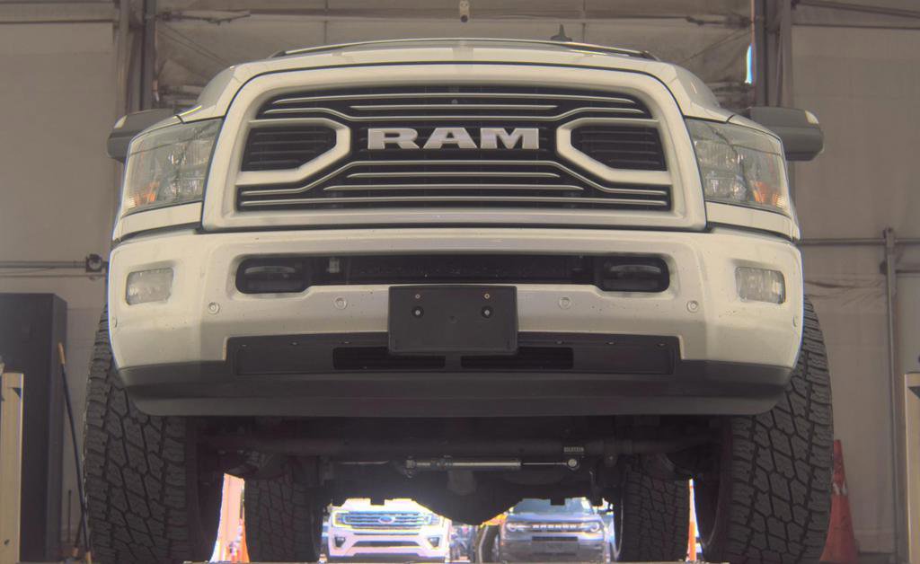 Used 2018 RAM 2500 Big Horn w/ Sport Appearance Group AWD/4WD image 3