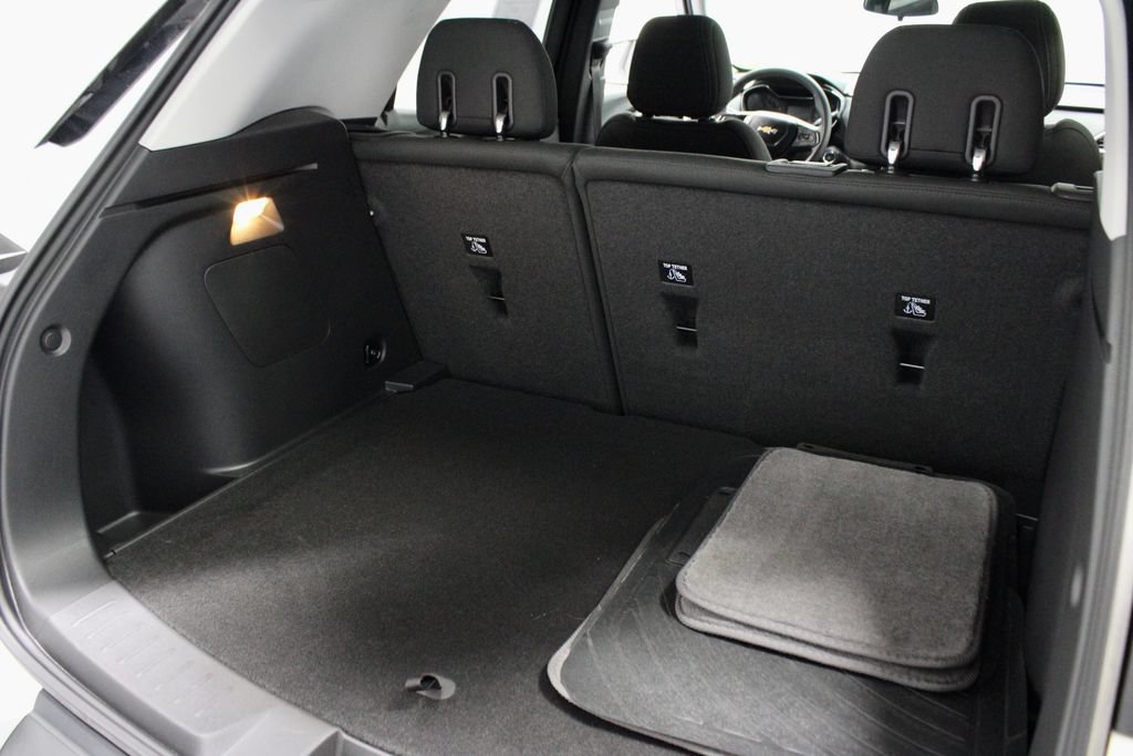 Used 2023 Chevrolet TrailBlazer LT FWD image 13