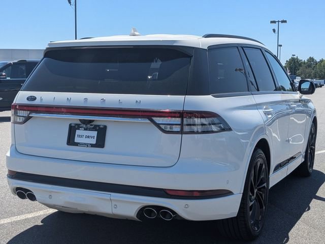 Used 2023 Lincoln Aviator Reserve w/ Equipment Group 201A RWD image 3