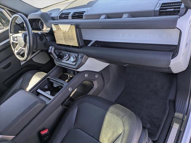 Certified 2023 Land Rover Defender 130 X-Dynamic SE image 22