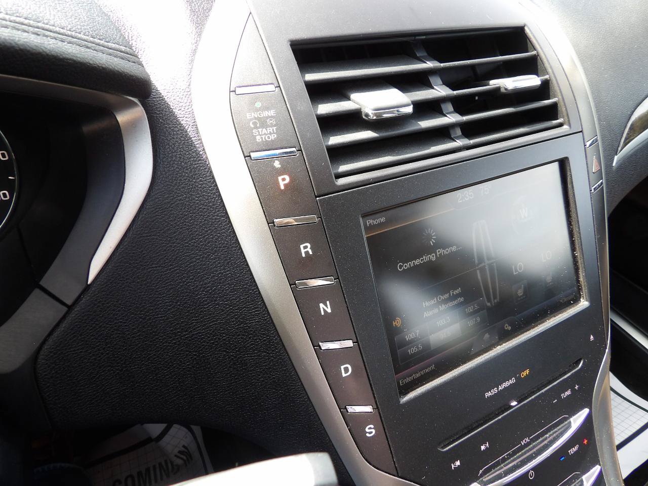 Used 2015 Lincoln MKZ AWD w/ Equipment Group 101A Select image 16