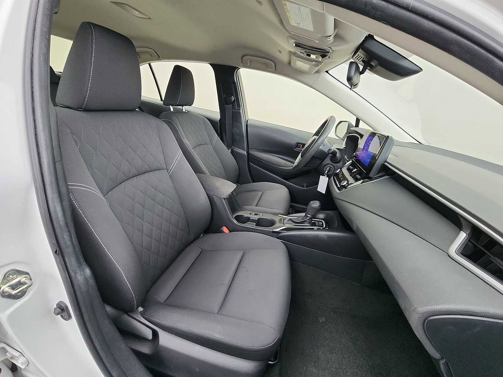 Used 2023 Toyota Corolla LE image 25