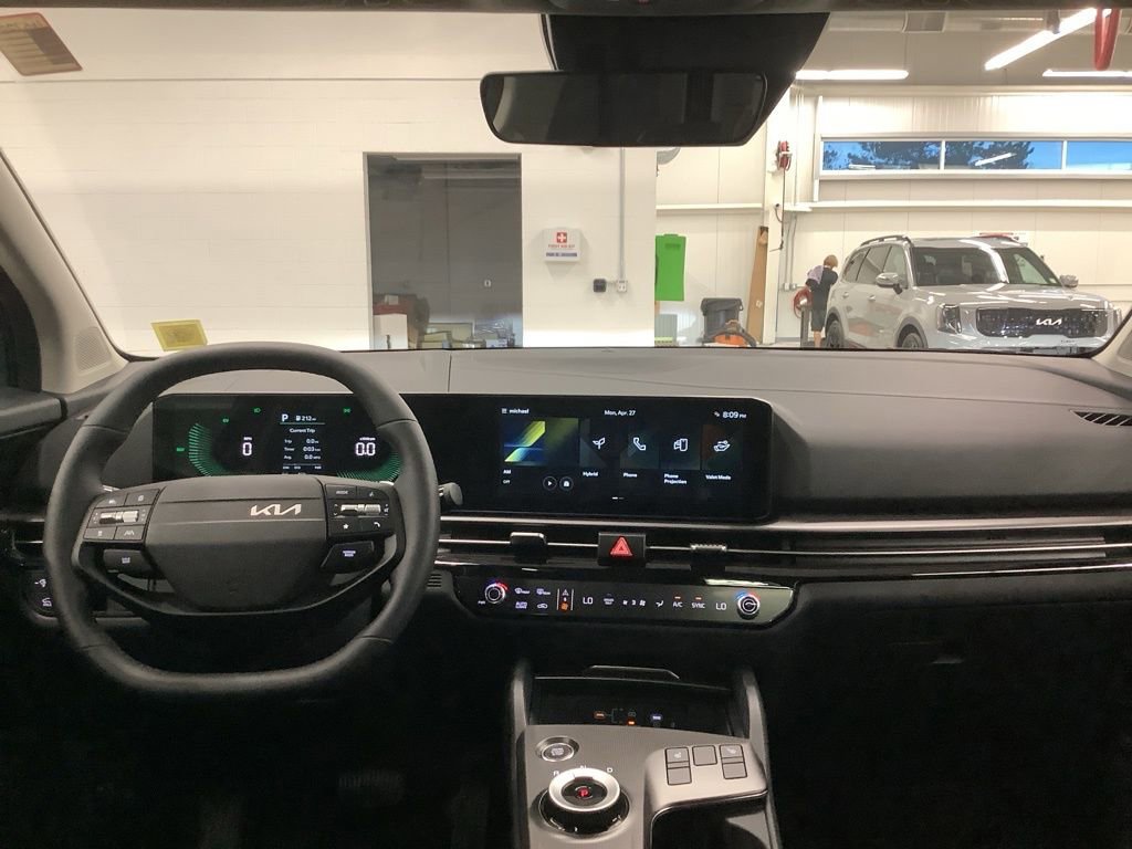Certified 2026 Kia Sportage EX AWD/4WD image 7