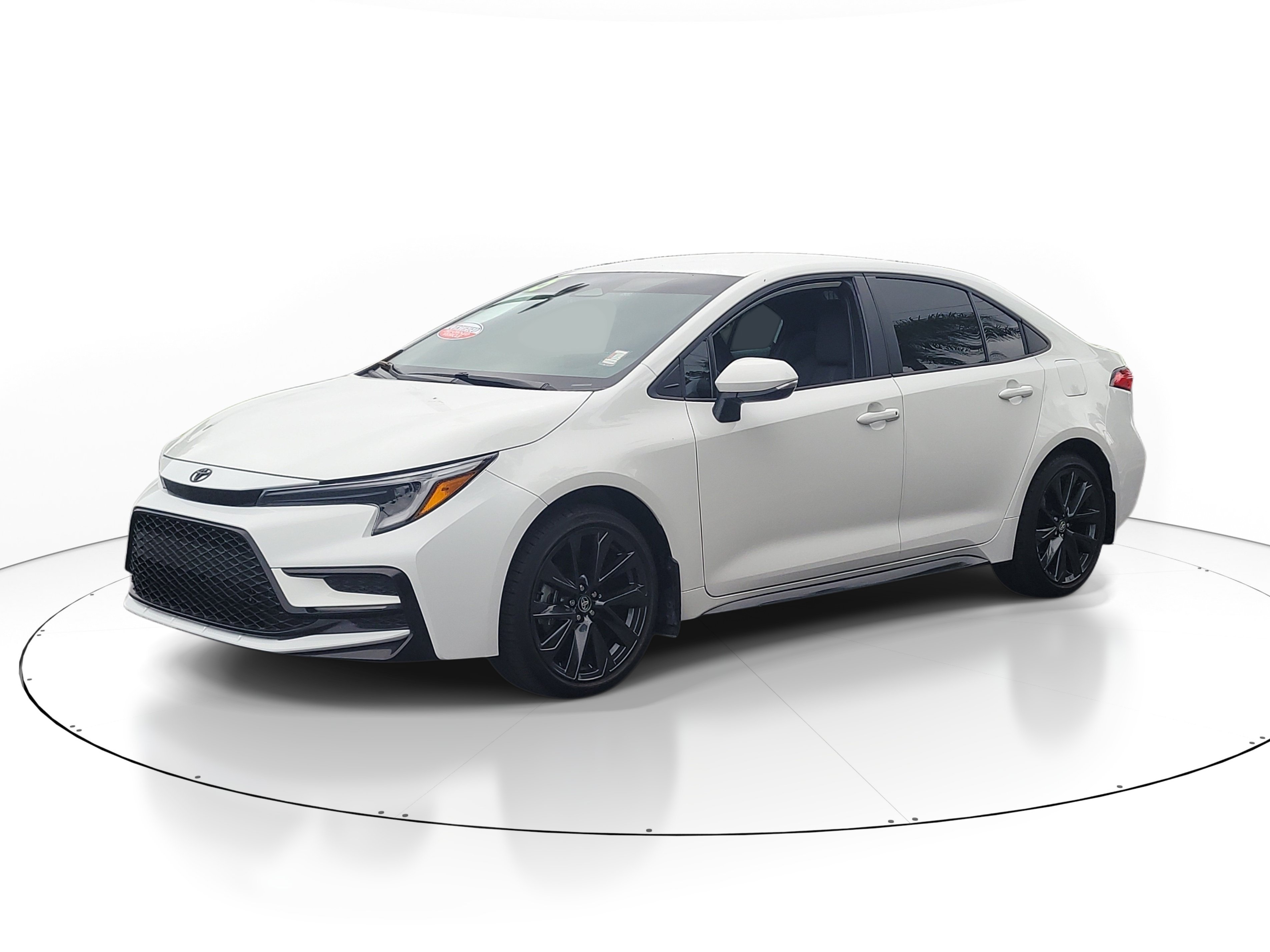 Used 2025 Toyota Corolla SE FWD image 3
