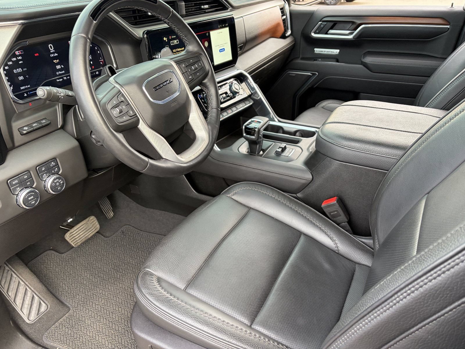 Certified 2025 GMC Sierra 1500 Denali AWD/4WD image 19
