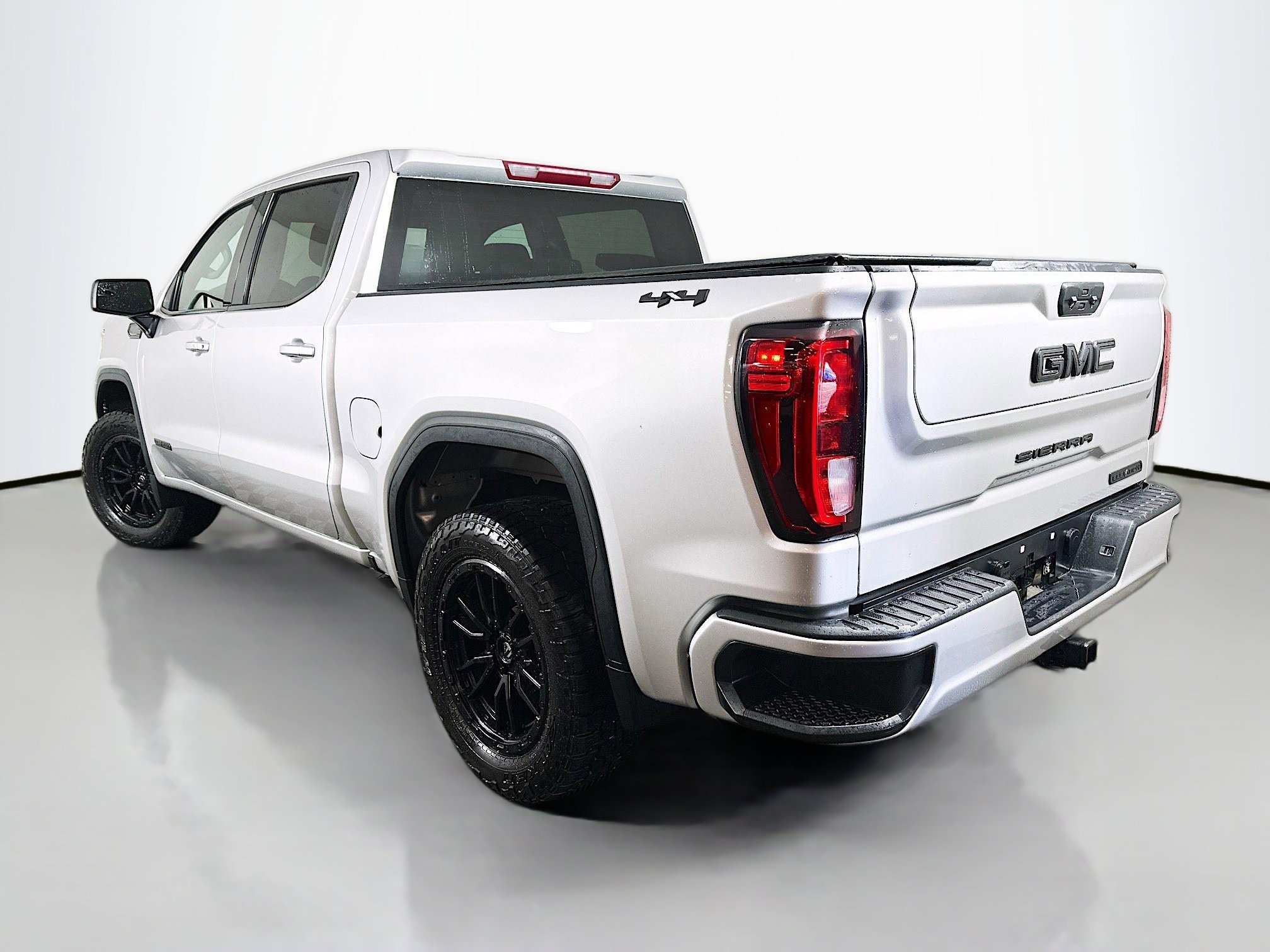 Used 2022 GMC Sierra 1500 Elevation image 5
