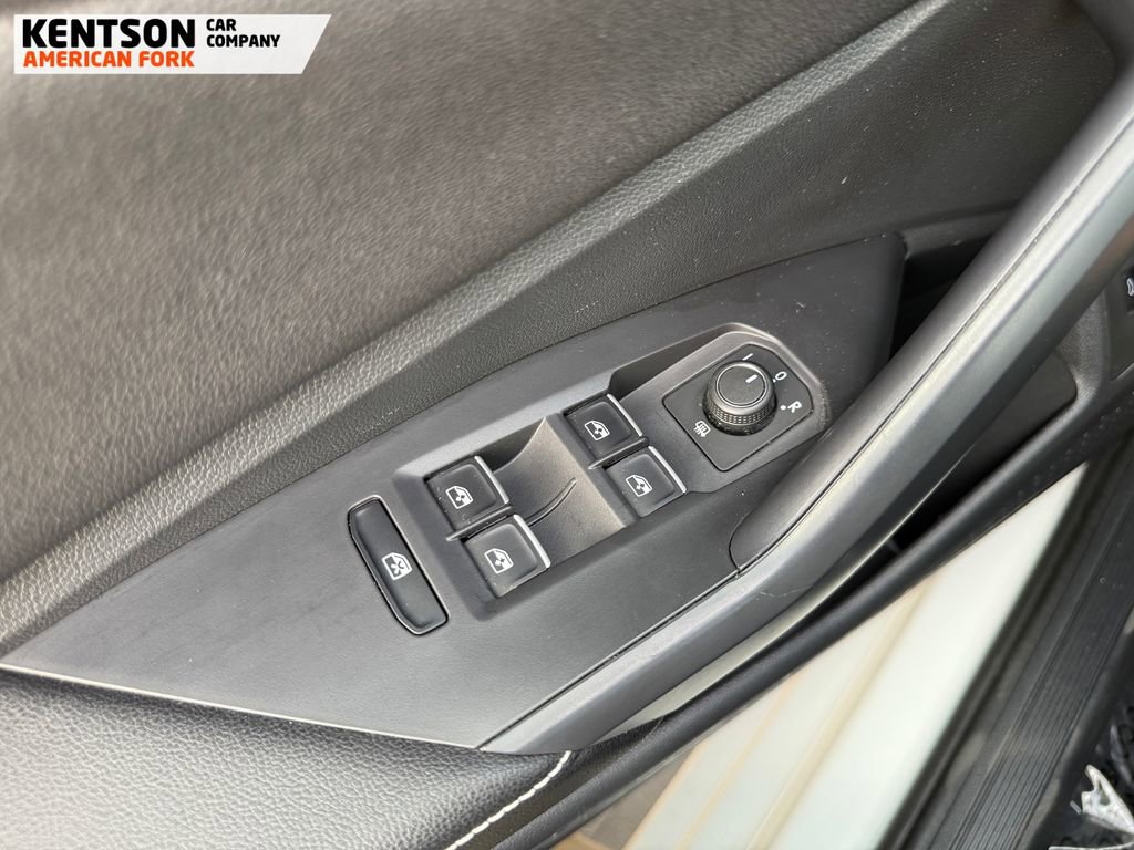 Used 2025 Volkswagen Jetta S image 25