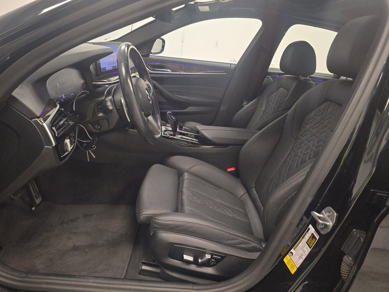 Used 2023 BMW 540i w/ Executive Package image 7