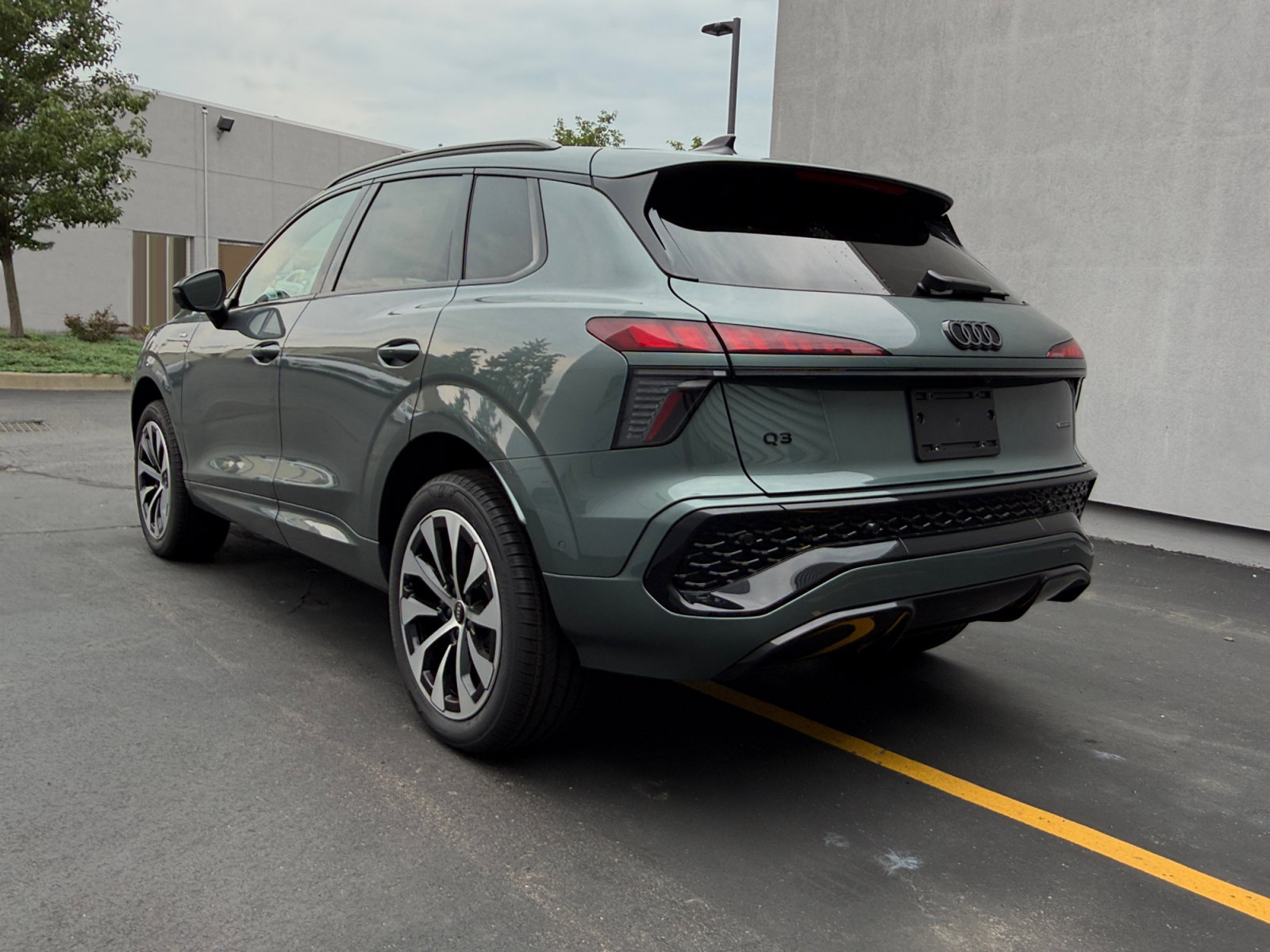 New 2026 Audi Q3 quattro 2.0T AWD/4WD image 3