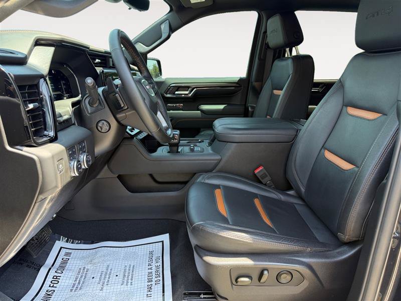Used 2024 GMC Sierra 1500 AT4 w/ Technology Package AWD/4WD image 11