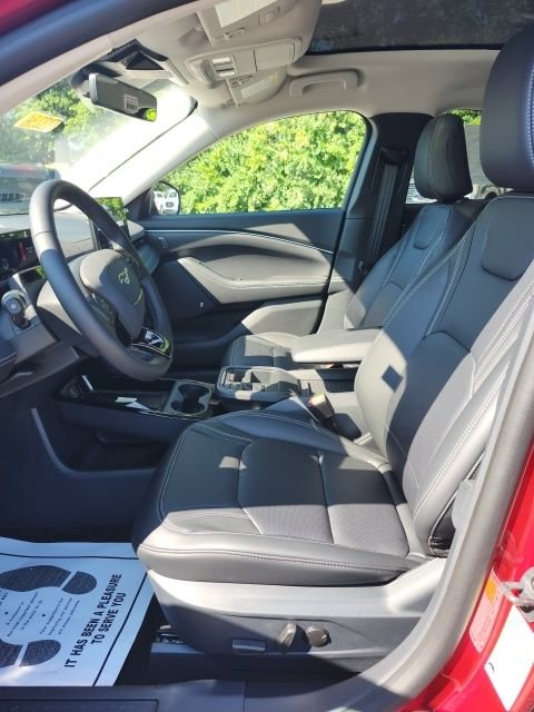 New 2025 Ford Mustang Mach-E Premium image 33