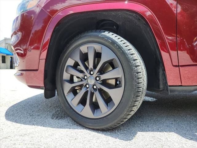 Certified 2021 Jeep Cherokee High Altitude AWD/4WD image 36
