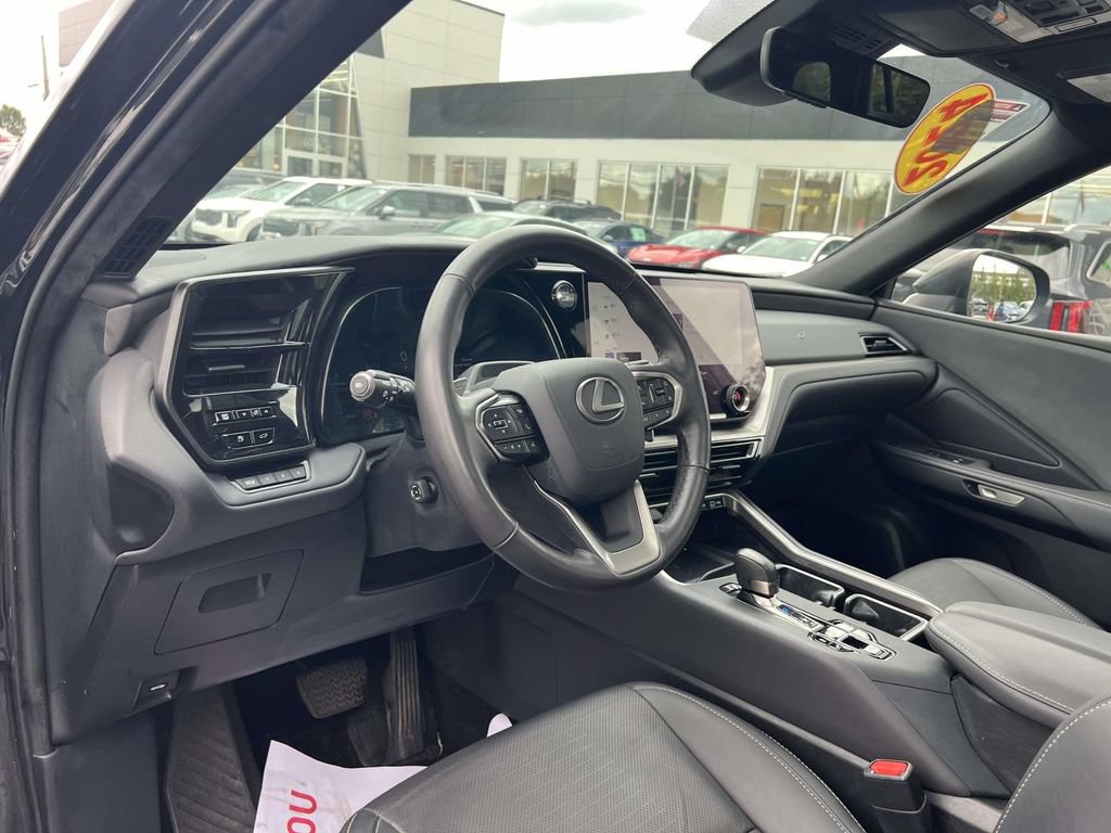 Used 2024 Lexus TX 350 AWD w/ Captains Chair Package image 21