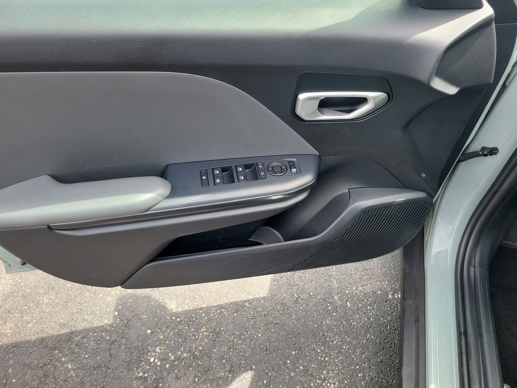 Used 2025 Kia K4 LXS FWD image 20