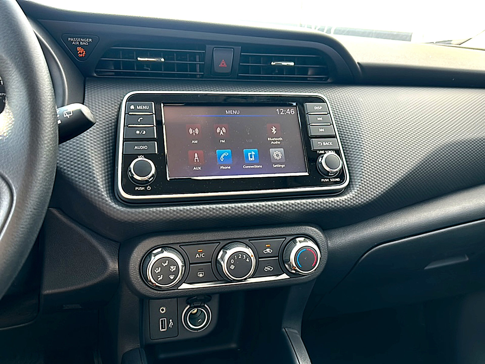 New 2025 Nissan Kicks Play S FWD image 21