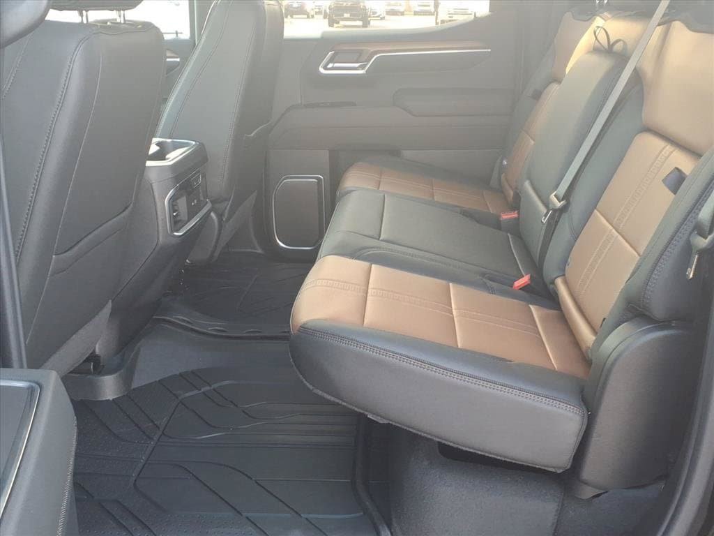 New 2026 Chevrolet Silverado 1500 High Country RWD image 18