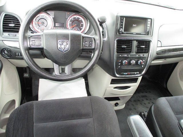 Used 2014 RAM C/V Tradesman FWD image 10