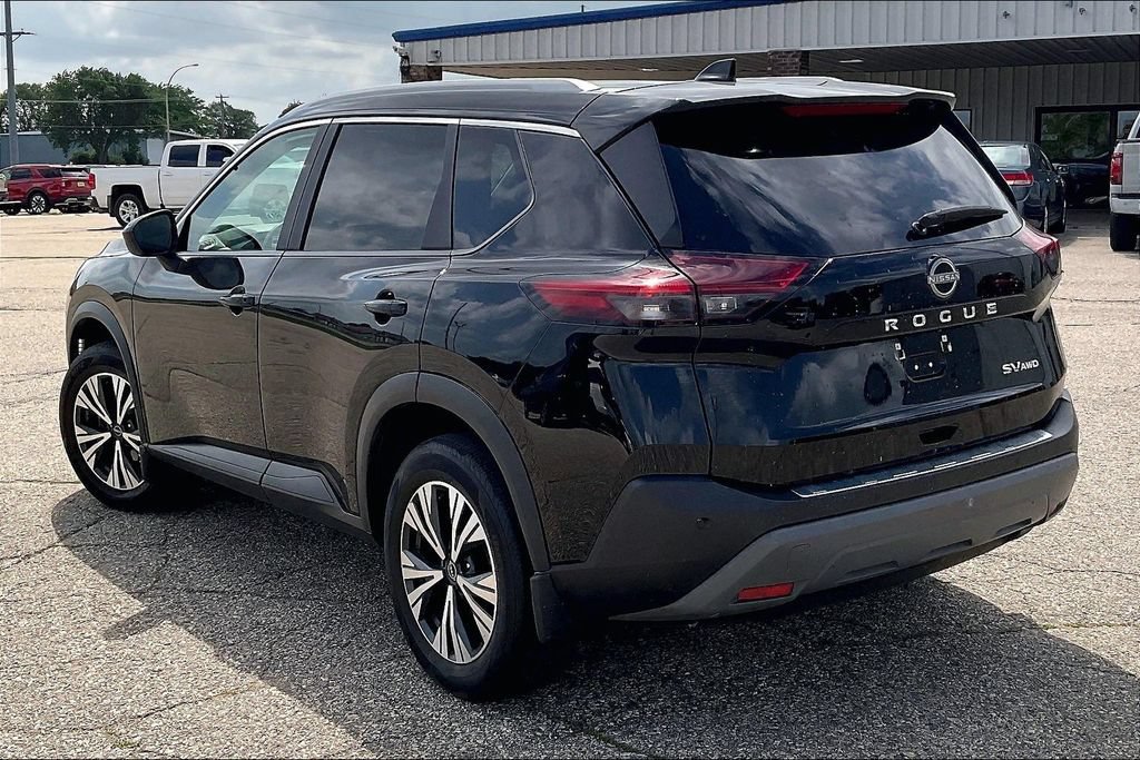 Used 2023 Nissan Rogue SV w/ SV Premium B Package AWD/4WD image 3