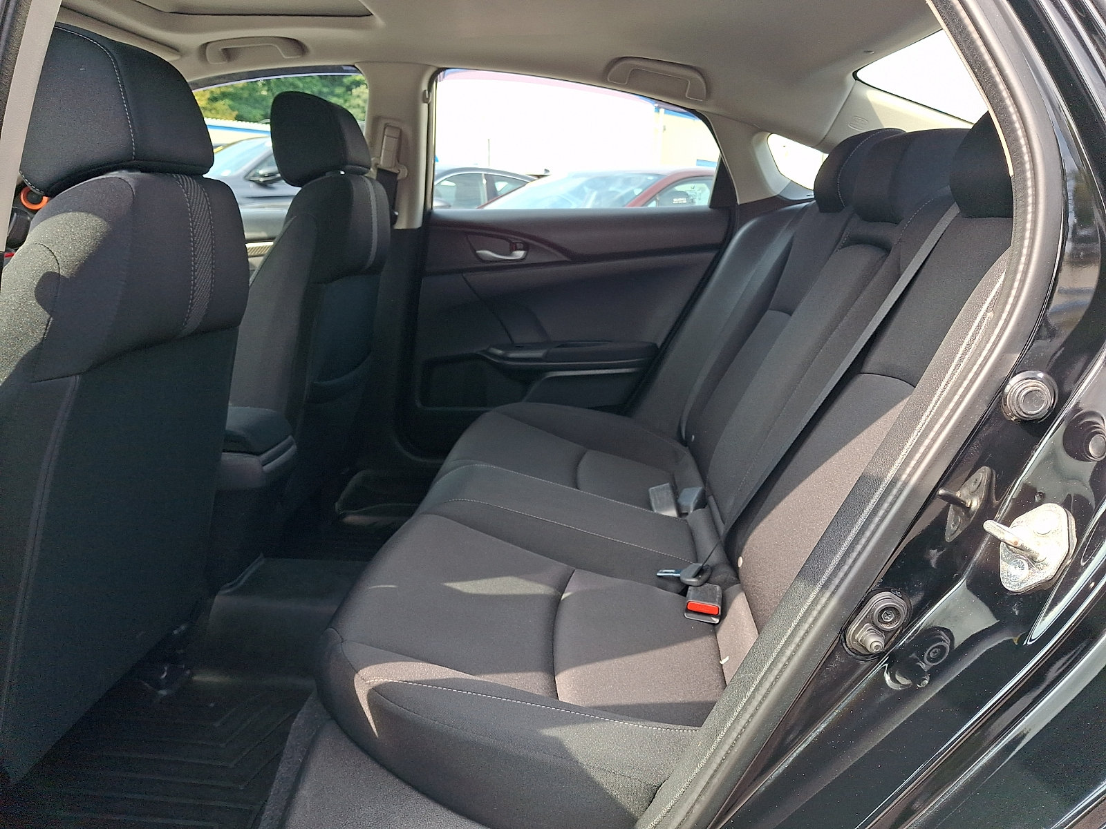 Used 2018 Honda Civic EX image 10