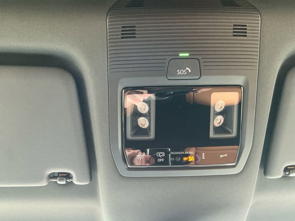 New 2025 Volkswagen ID. Buzz Pro S image 19