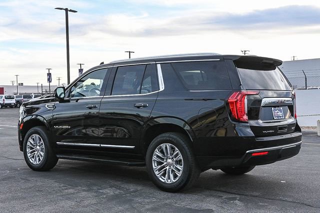 Used 2024 GMC Yukon SLT w/ SLT Luxury Package image 6