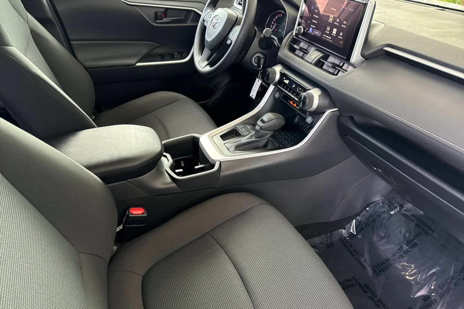 Certified 2025 Toyota RAV4 LE FWD image 22