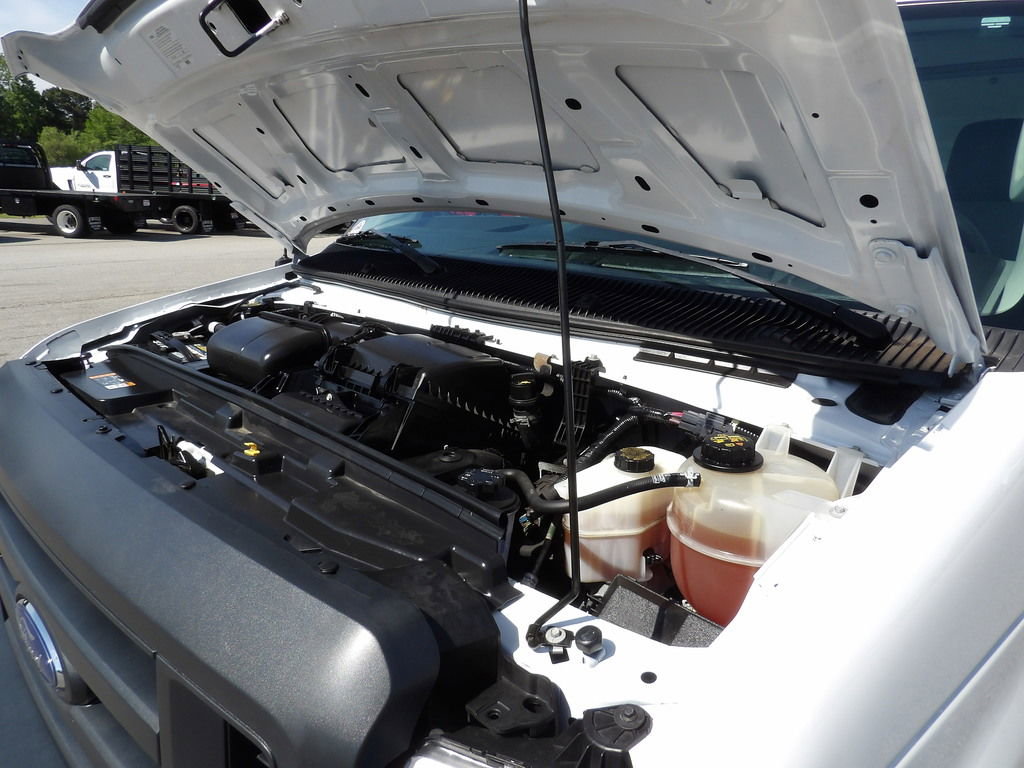 Used 2021 Ford E-350 and Econoline 350 Super Duty RWD image 29