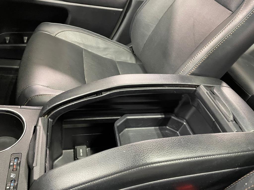 Used 2016 Toyota Highlander Limited Platinum image 38