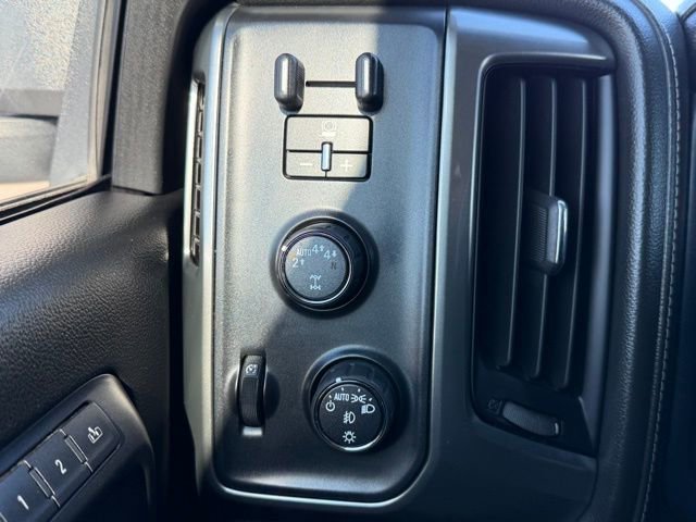 Used 2018 Chevrolet Silverado 1500 LTZ w/ LTZ Plus Package image 37