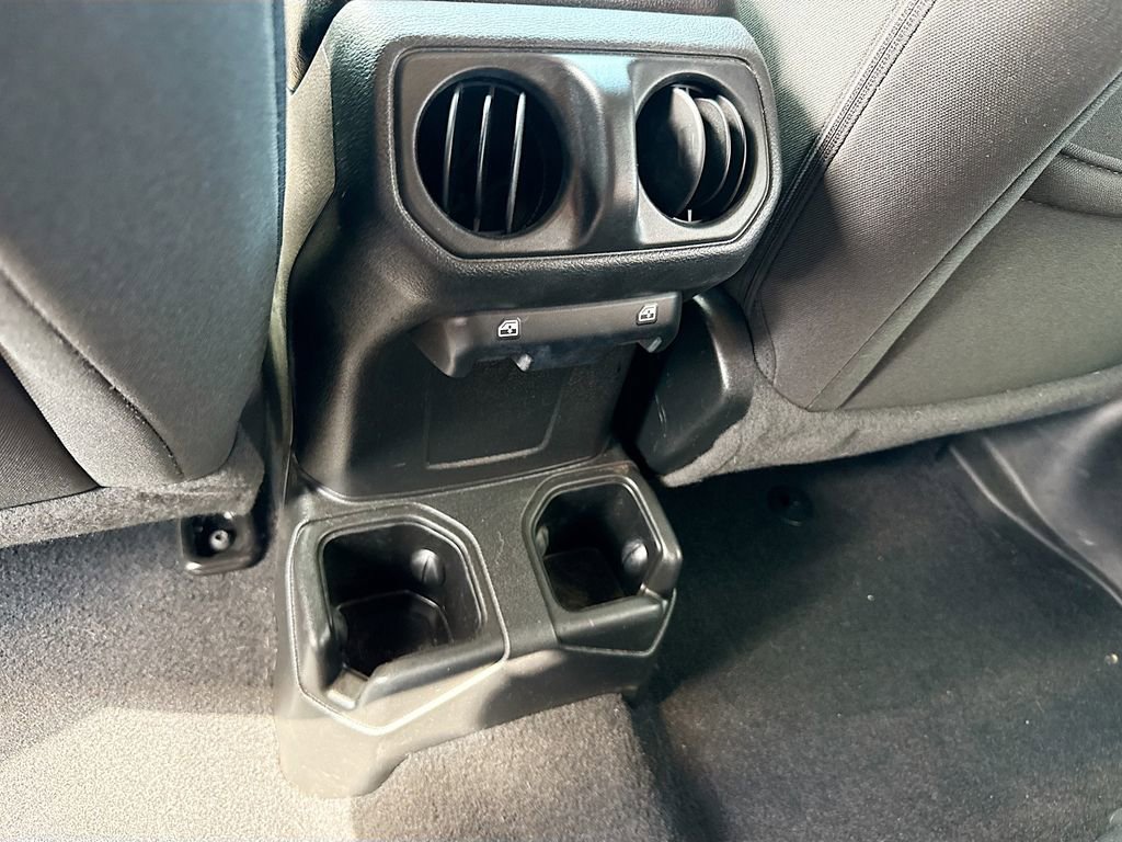 Used 2022 Jeep Wrangler Unlimited Sport AWD/4WD image 26