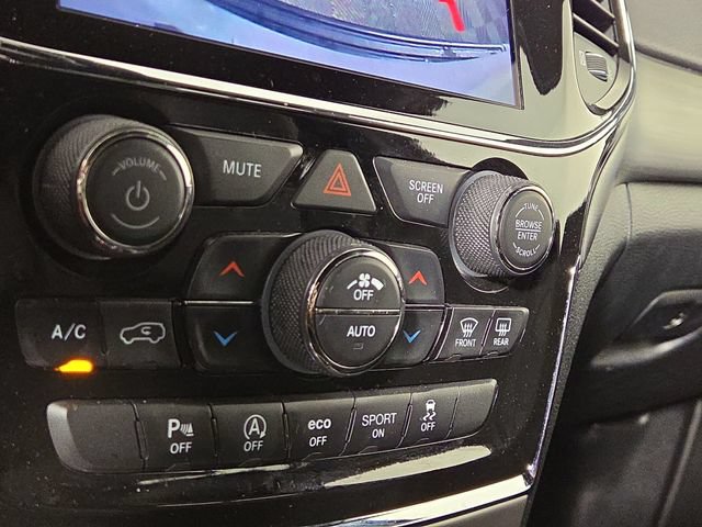 Used 2021 Jeep Grand Cherokee Laredo X AWD/4WD image 20