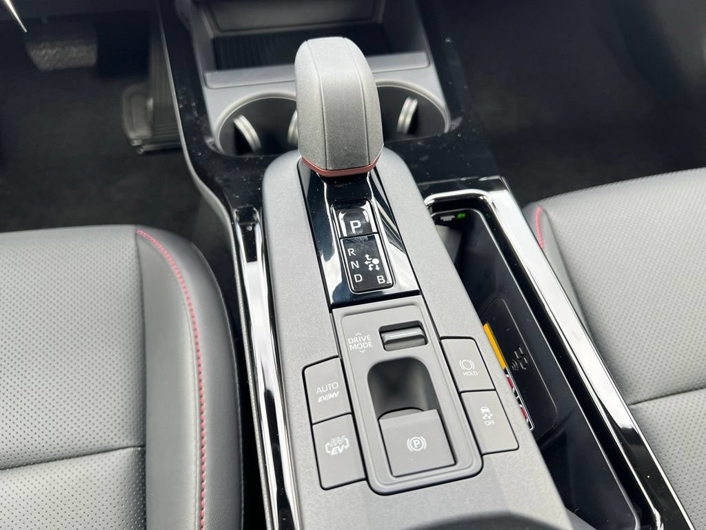 New 2027 Toyota Prius Plug-In Hybrid FWD image 21