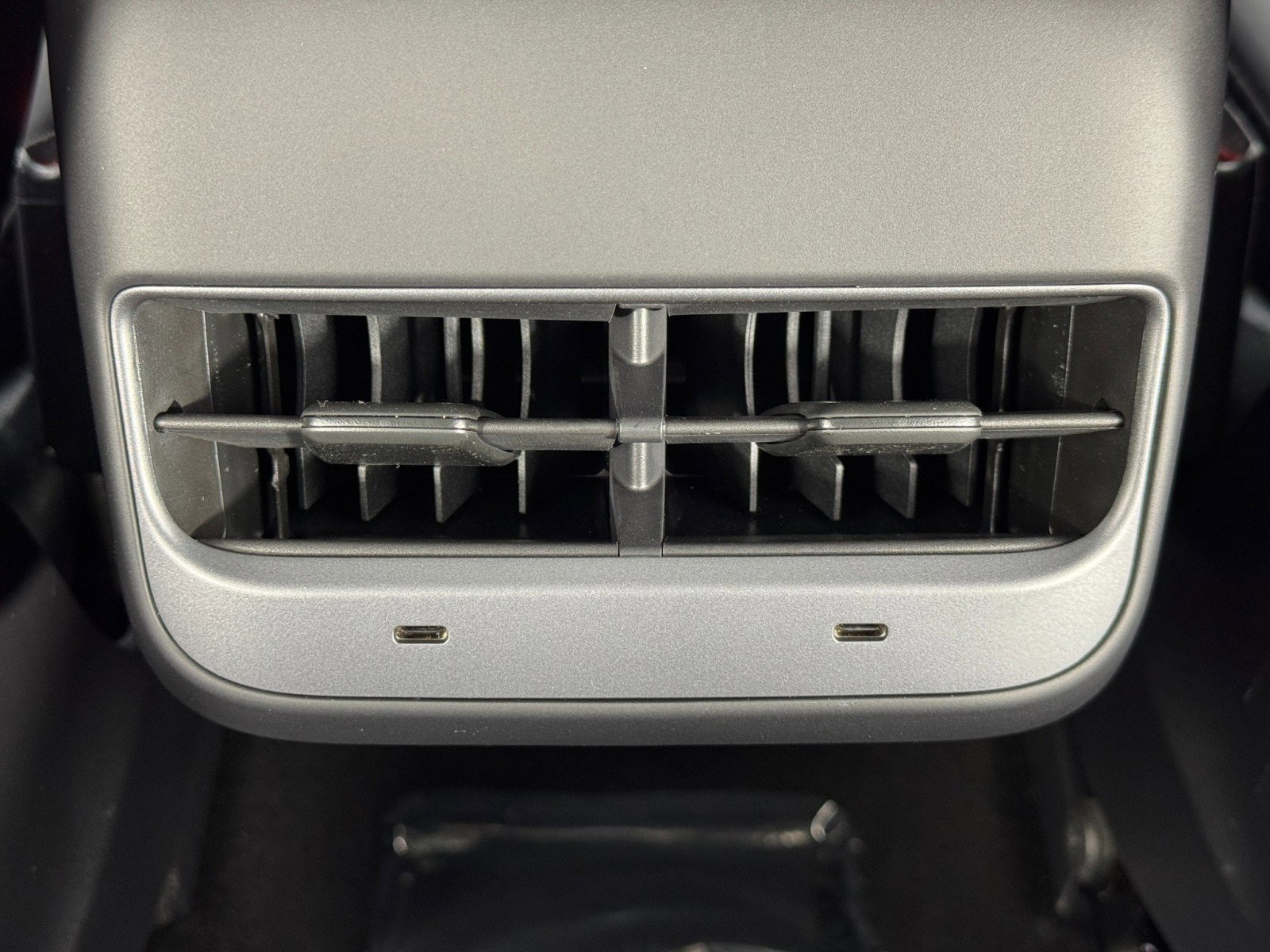 Used 2021 Tesla Model Y Long Range image 34