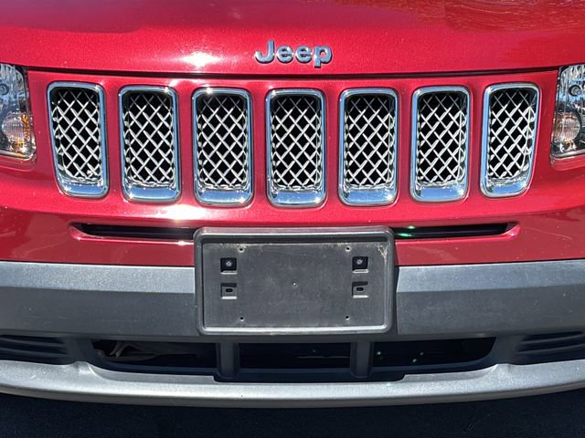 Used 2016 Jeep Compass Latitude AWD/4WD image 24