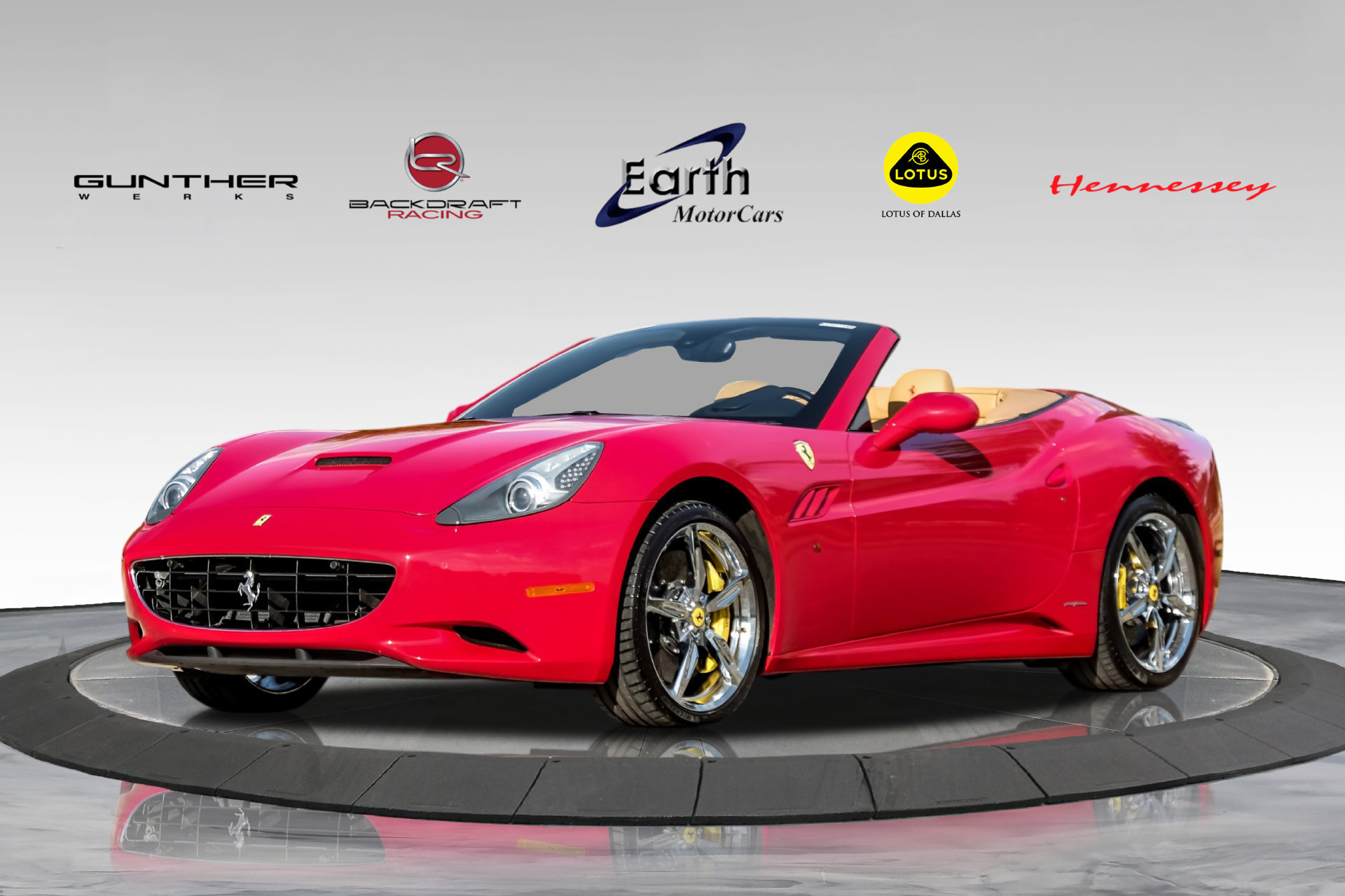 Used 2014 Ferrari California RWD image 1