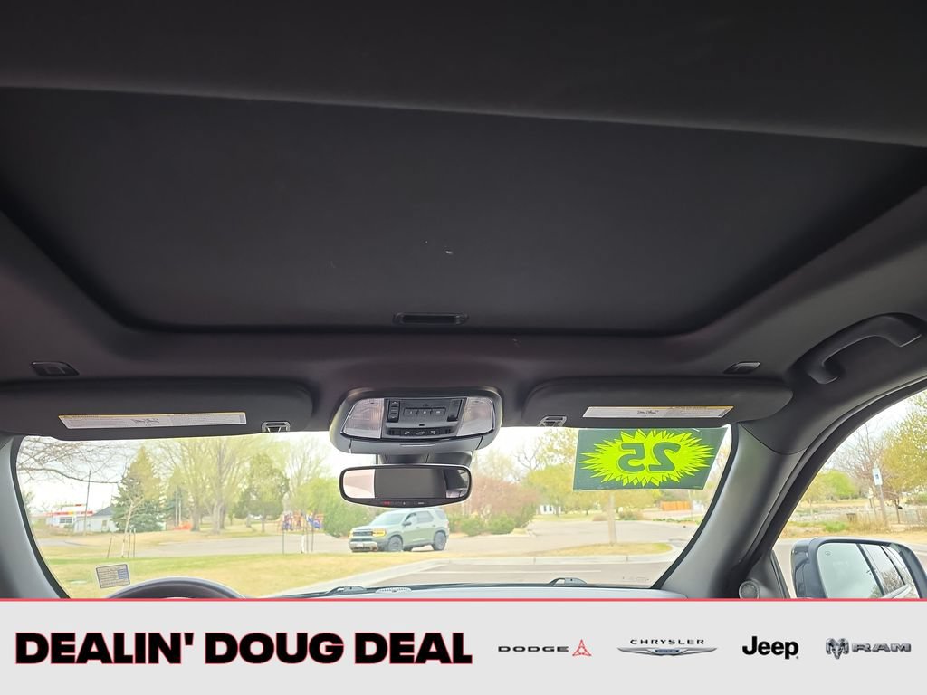 Used 2025 Dodge Durango GT AWD/4WD image 22