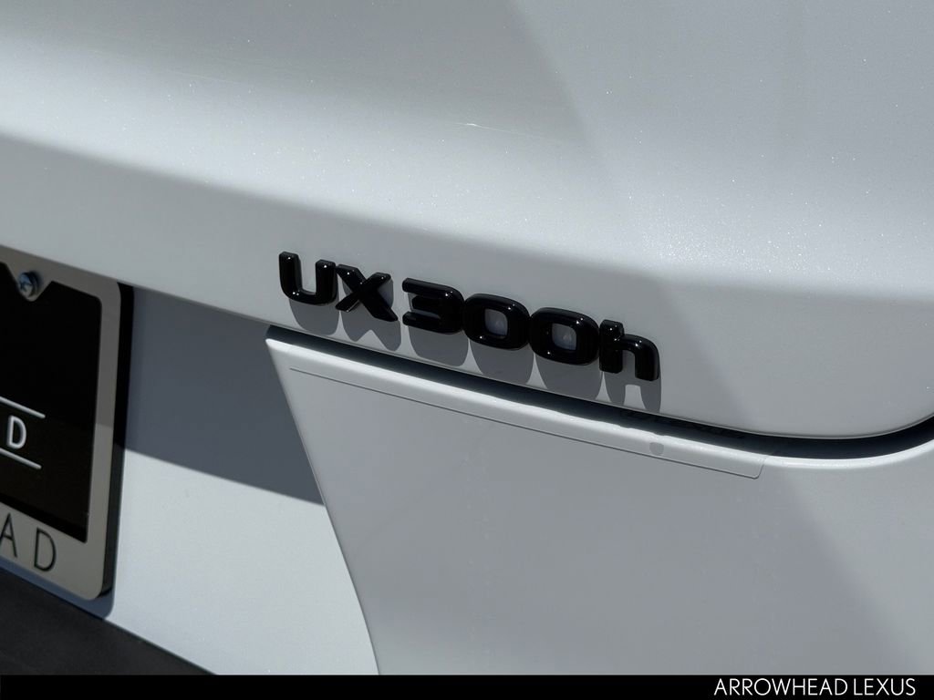 New 2026 Lexus UX 300h FWD image 32