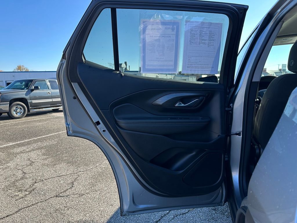 Used 2024 GMC Terrain SLE image 11