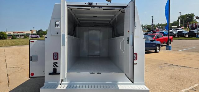 New 2026 Chevrolet Express 3500 w/ Power Convenience Package RWD image 9