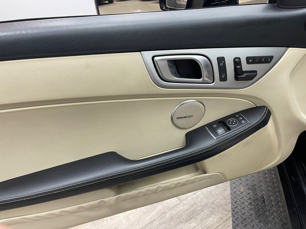 Used 2013 Mercedes-Benz SLK 250 image 29