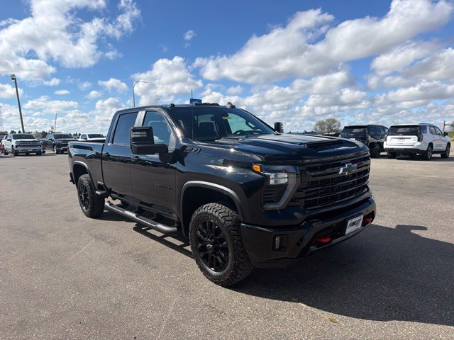 Used 2026 Chevrolet Silverado 3500 LT w/ Trail Boss Package AWD/4WD image 4